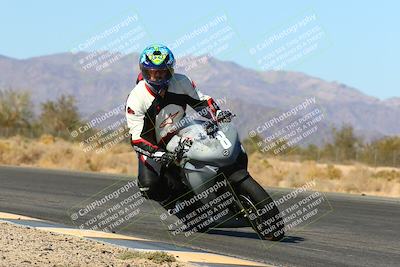 media/Feb-13-2022-SoCal Trackdays (Sun) [[c9210d39ca]]/Turn 7 Inside (1040am)/